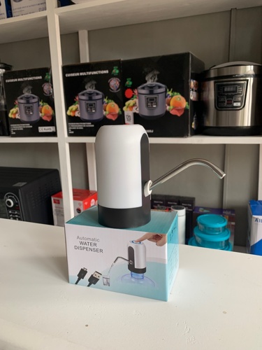 AUTOMATIC WATER DISPENSOR