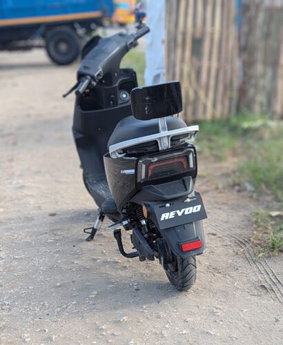 Revoo scooter