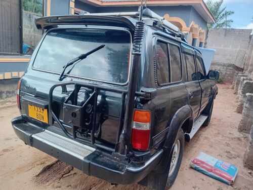 LAND CRUISER VX 