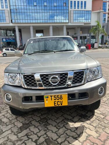 Nissan patrol  gari mpya 