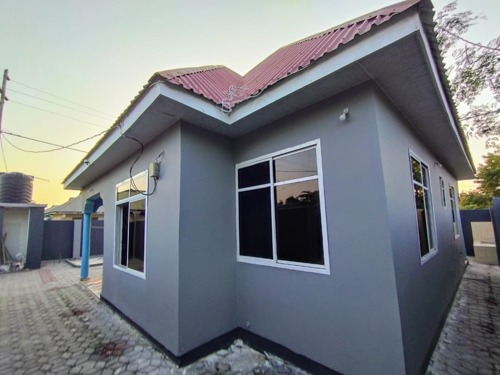 NYUMBA MPYA, VYUMBA 3,KIVULE.