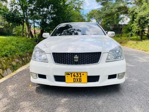 TOYOTA CROWN 2004