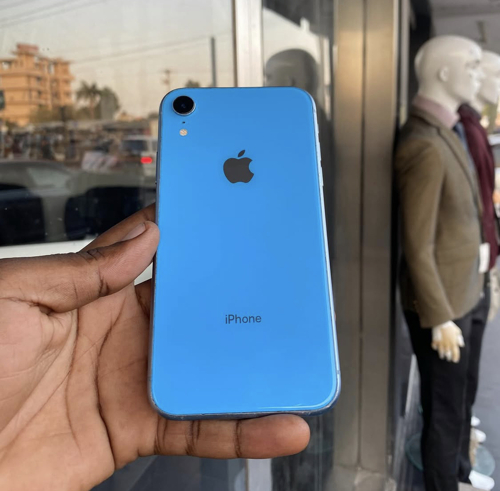 iPhone XR