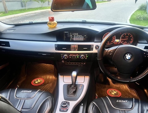 BMW 3 SERIES 2010