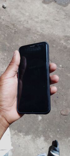 Samsung S8.    64GB