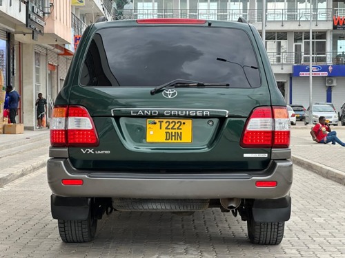 NAUZA TOYOTA LANDCRUSER 