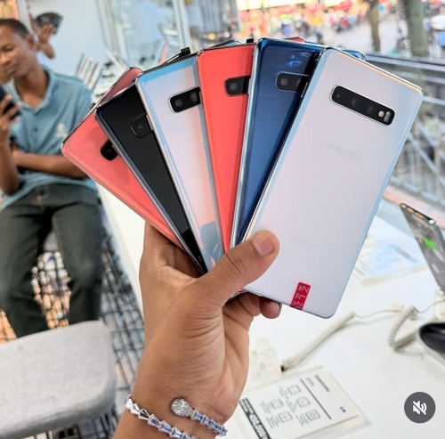 Samsung Galaxy s10+