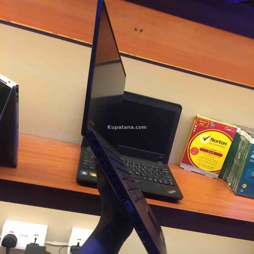 Core i5 Touchscreen with bag