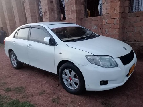 Toyota Axio leta izo pesa