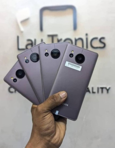 Aquos sense 7