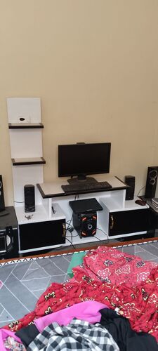 SHOWCASE 