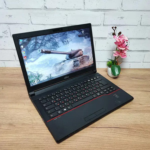 FUJITSU LAPTOP 15'' SCREEN