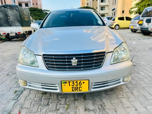 Toyota Crown Athletics DRC