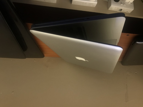 Macbook pro core i5