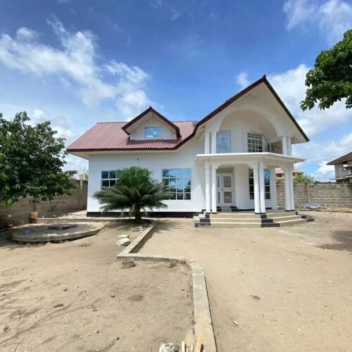 HOUSE FOR SALE MBWENI 
