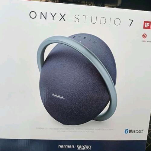 Onyx Studio7