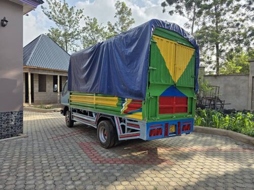 Mistubish canter engen 35