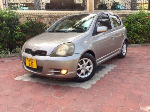 Toyota Vitz Rs 2004