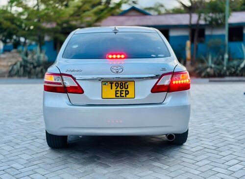 Toyota premio f