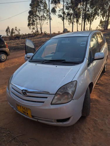 NAUZA TOYOTA SPACIO 