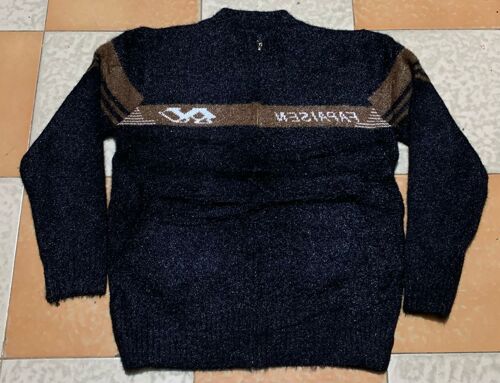 Sweater fashion 