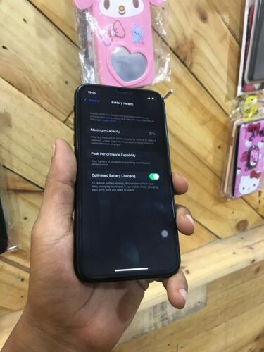 iPhone xr  64gb