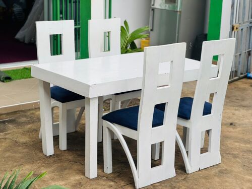 Dinning table 4chairs 
