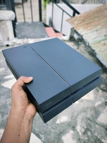 PlayStation 4 fat 