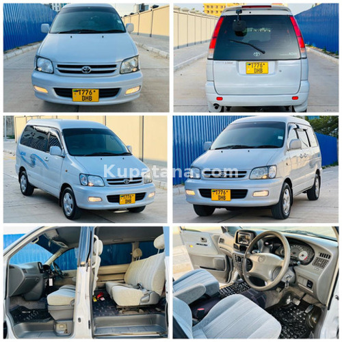 TOYOTA NOAH SUPER EXTRA LIMO SR40 (Dhb)