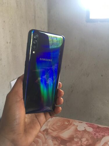 Samsung Galaxy A 50 gb 64