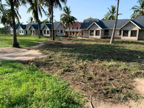 PLOTS WITH TITLE DEEDS FOR SALE AT MADALE