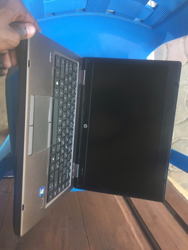 Laptop 
