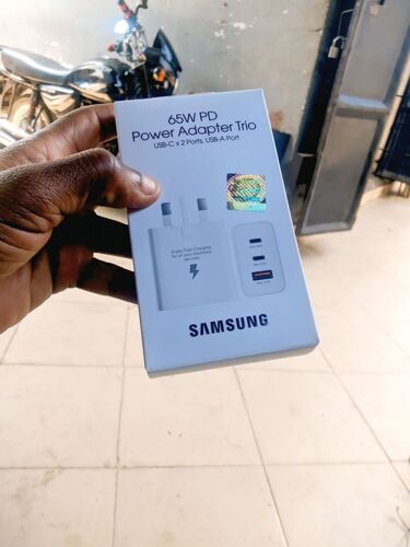 SAMSUNG TRIO CHARGER 65WATTS 