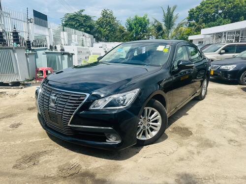 TOYOTA CROWN Royal Saloon 