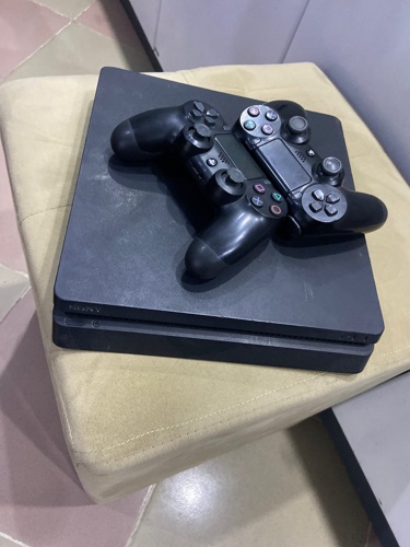 ps4 slim v 9.00