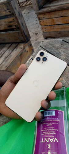 iPhone 11 Pro Max