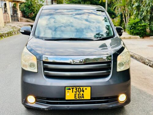 Toyota noah new model 