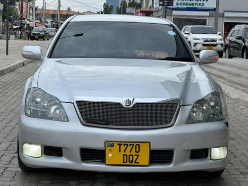 NAUZA TOYOTA CROWN MPYA