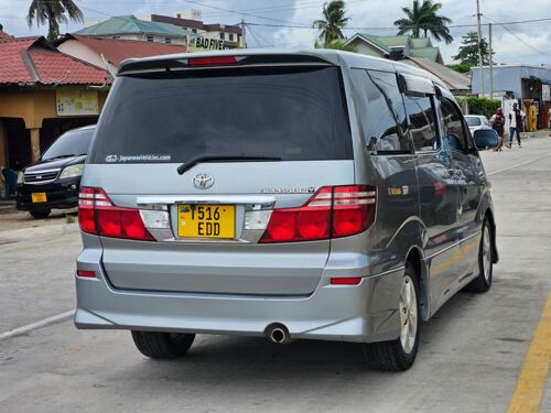 TOYOTA ALPHARD V