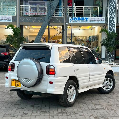 Rav4 inauzwa 19.8