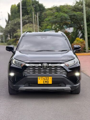 Rav_4 Gari Nzuri sana