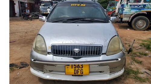 Toyota vitz 