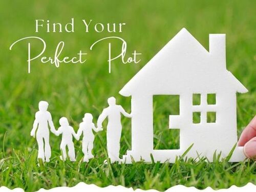 Plots with old houses for sale