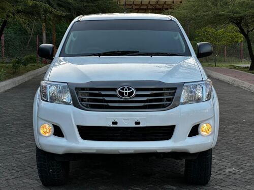 TOYOTA HILLUX PICKUP 