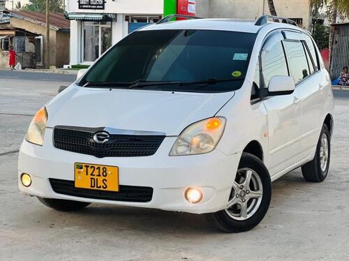 Toyota Spacio 2003