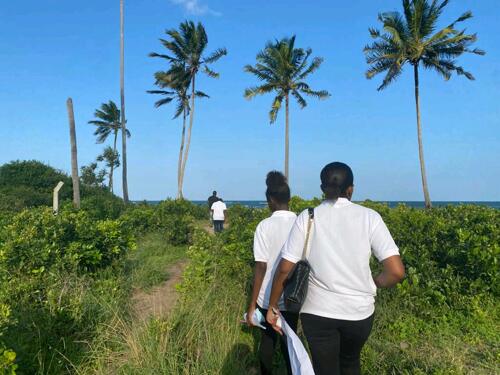 VIWANJA VIPO BUYUNI BEACH.