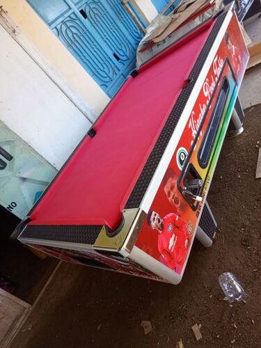 Pooltable mpya