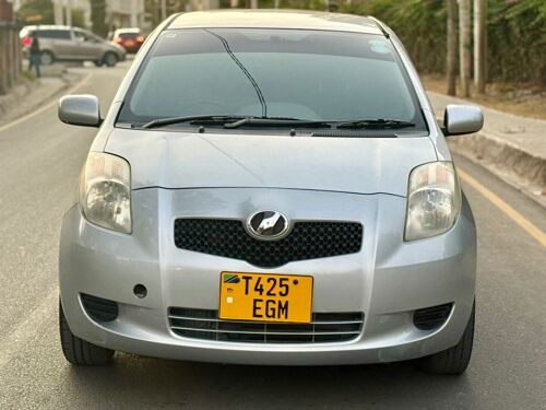 Vitz new model E