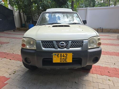 Nissan hard body 