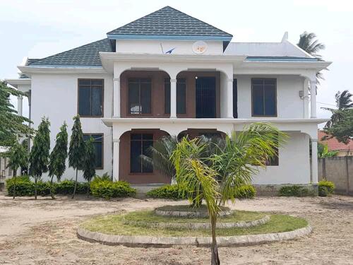 House for immediate sale at GEZAULOLE